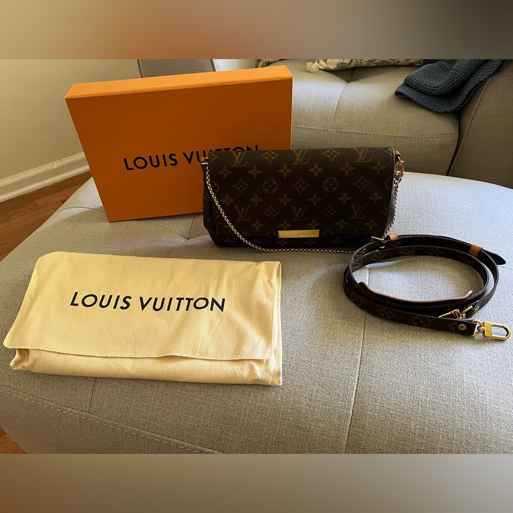 Louis Vuitton Favorite MM crossbody